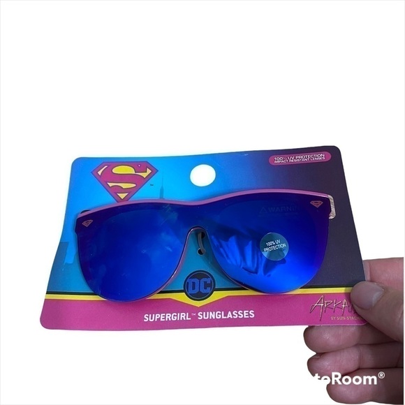 Super Woman Sunglasses DC NWT Pink Kids 100% UV Protection - Picture 1 of 3